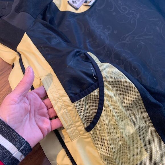 Columbia jacket, set of 2, EUC, black, yellow, outdoor active, Sz M, EUC - Picture 14 of 16